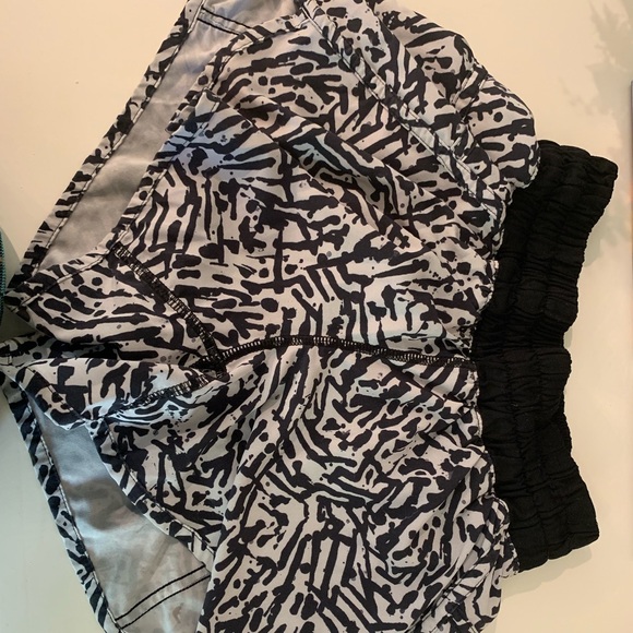 lululemon athletica Pants - black and white tracker v shorts
